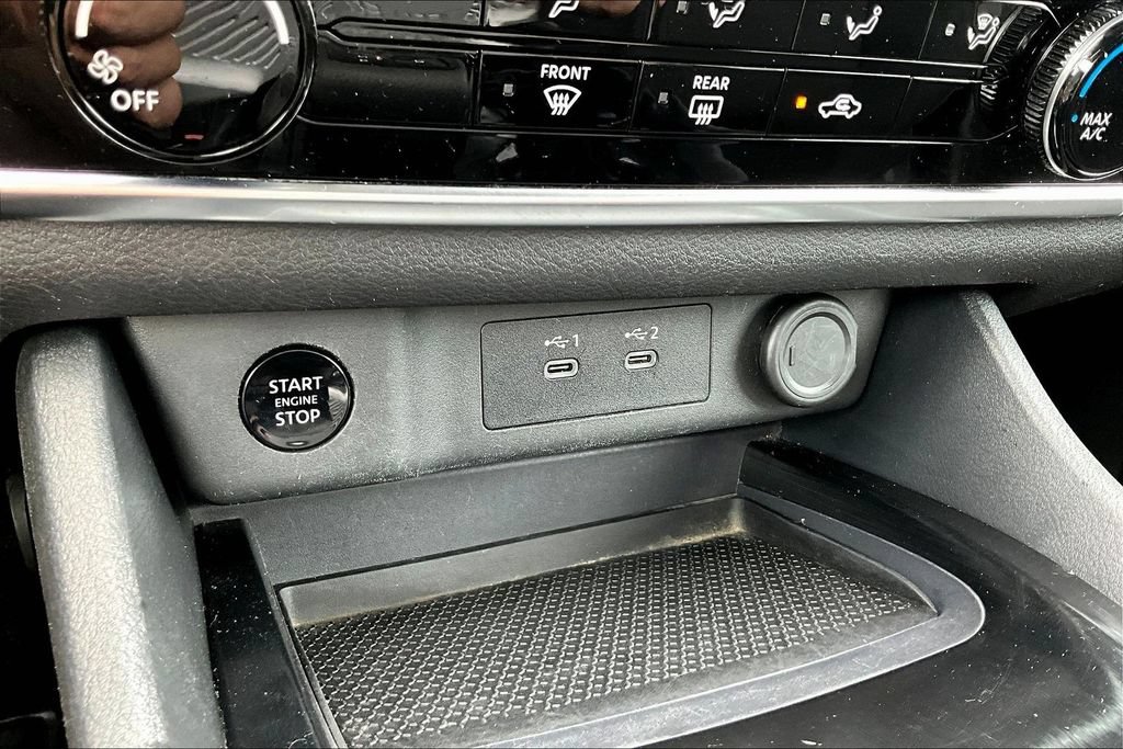 Used 2024 Nissan Rogue S FWD image 16