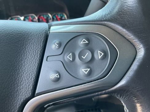 Used 2018 Chevrolet Silverado 1500 LT w/ LT Eassist Package AWD/4WD image 20