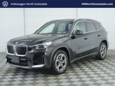 Used 2023 BMW X1 xDrive28i image 1