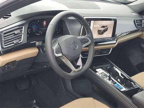 New 2026 Volkswagen Atlas Cross Sport SE image 21