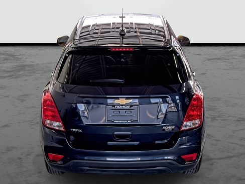 Used 2019 Chevrolet Trax LS w/ Tint and Cruise Package FWD image 3