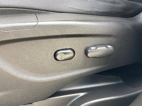 Used 2018 Buick Encore Preferred image 10