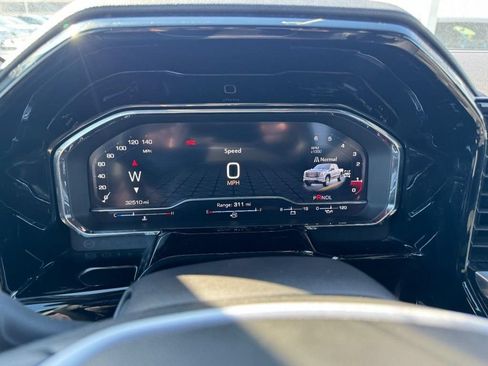 Used 2025 GMC Sierra 1500 SLT AWD/4WD image 24