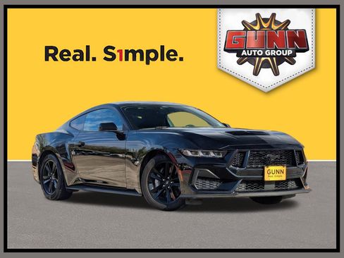 Used 2024 Ford Mustang GT image 1