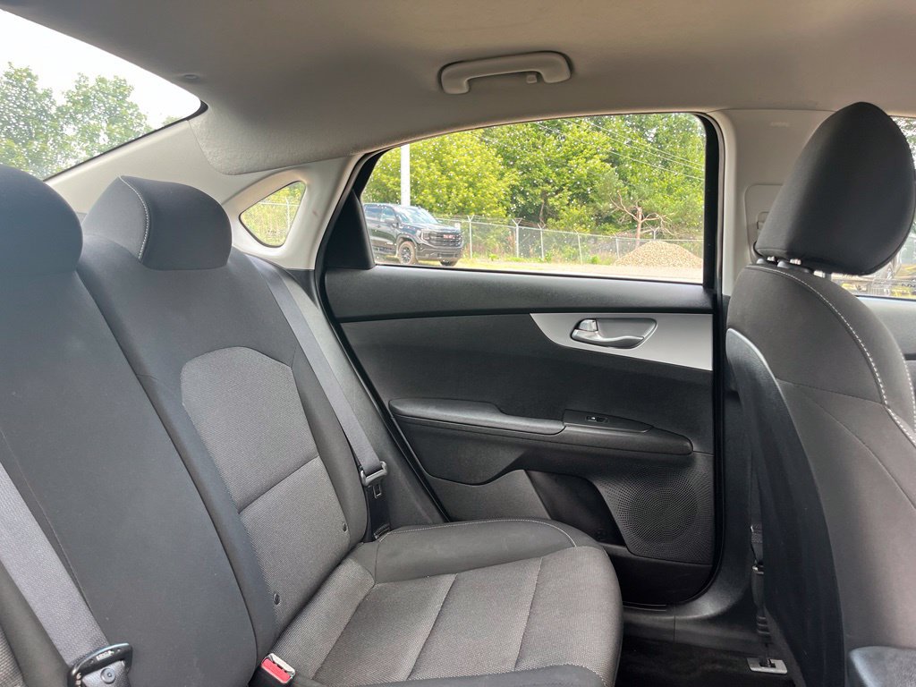 Used 2023 Kia Forte Sedan FWD image 37