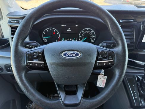 Used 2023 Ford Transit 350 XLT image 31