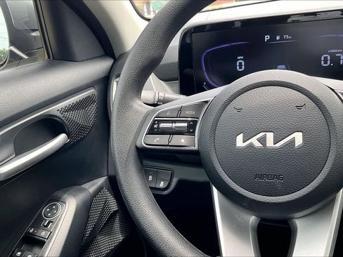 Certified 2026 Kia Seltos LX FWD image 22