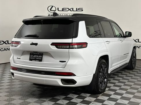 Used 2023 Jeep Grand Cherokee L Summit w/ Advanced Protech Group IV AWD/4WD image 7