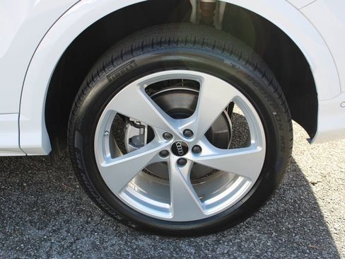 New 2025 Audi Q5 Premium Plus image 34