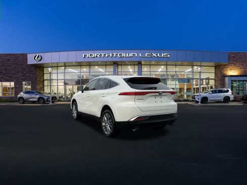 Used 2022 Toyota Venza Limited w/ Advanced Technology Package image 22