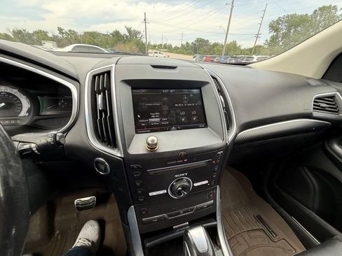 Used 2015 Ford Edge Sport AWD/4WD image 26