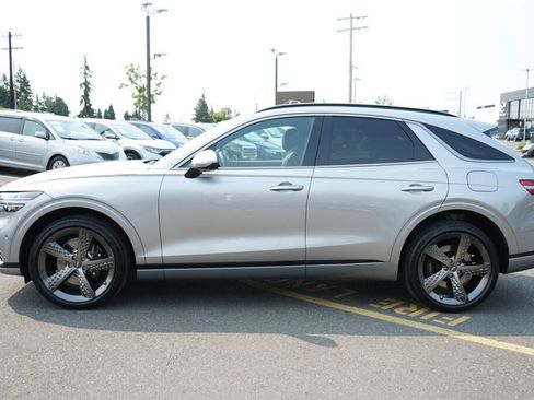 Used 2024 Genesis GV70 3.5T Sport w/ Sport Advanced Package AWD/4WD image 8