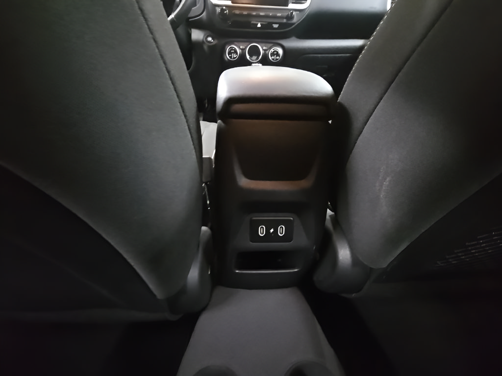 Certified 2024 Hyundai Venue SEL FWD image 27