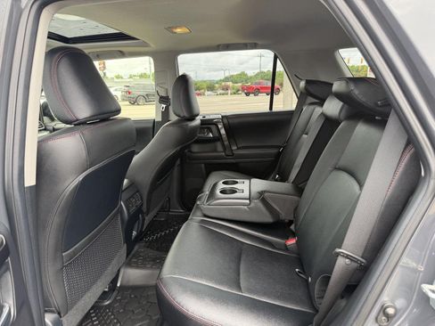 Used 2024 Toyota 4Runner TRD Off-Road Premium w/ Moonroof Package AWD/4WD image 15