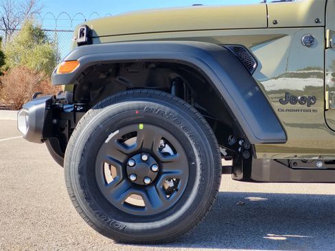 New 2026 Jeep Gladiator Sport image 6