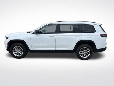 Used 2023 Jeep Grand Cherokee L Laredo AWD/4WD image 5