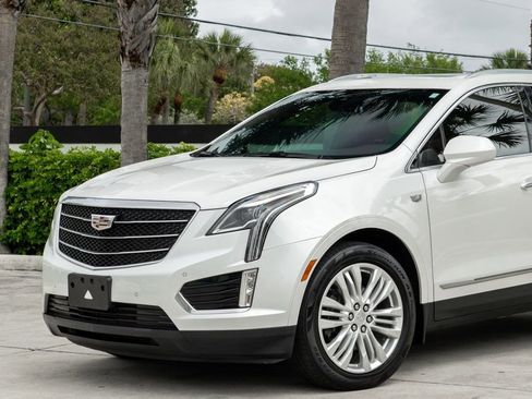 Used 2018 Cadillac XT5 Premium Luxury image 2
