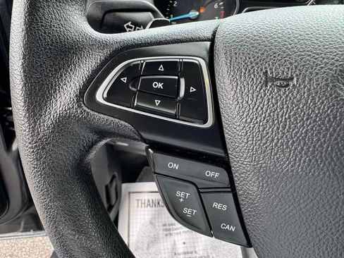 Used 2017 Ford Escape SE w/ Equipment Group 201A AWD/4WD image 14
