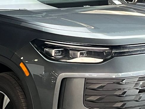 New 2025 Volkswagen Tiguan S image 41