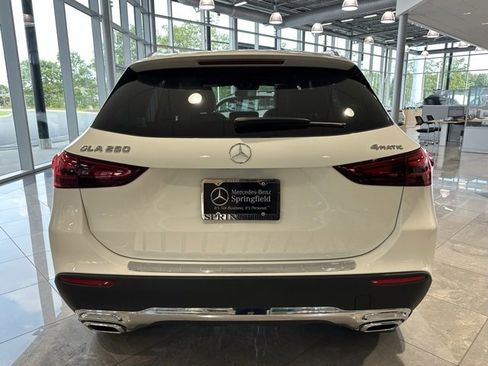 New 2025 Mercedes-Benz GLA 250 4MATIC image 6