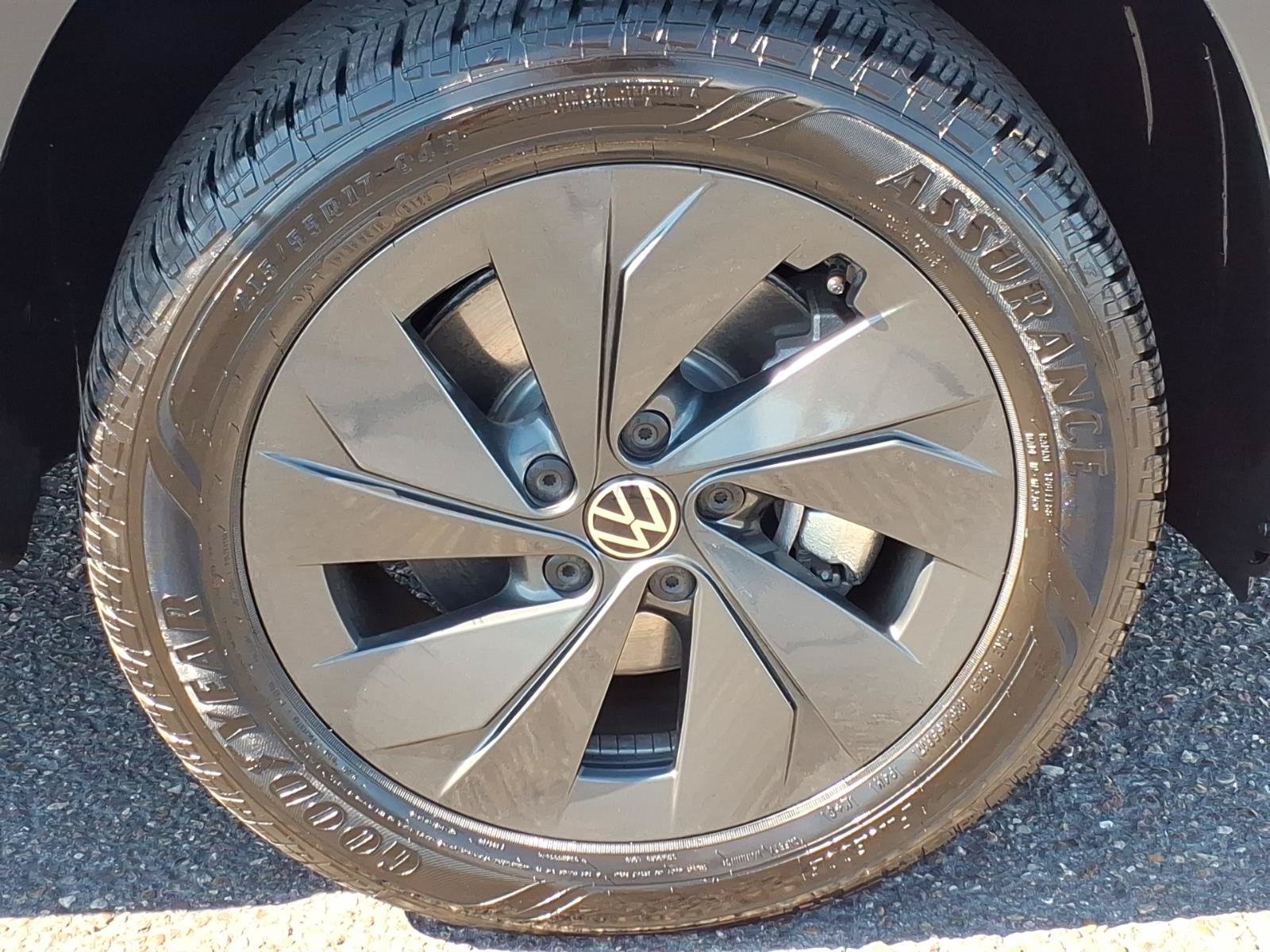 Certified 2026 Volkswagen Taos S FWD image 9