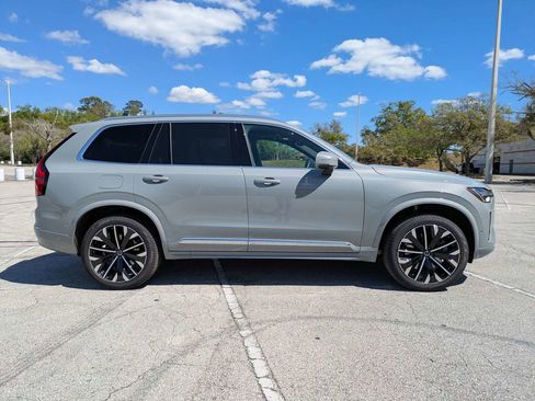 New 2026 Volvo XC90 T8 Plus w/ Protection Package Premier AWD/4WD image 7