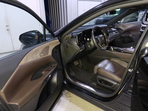 Used 2023 Lexus RX 350 Luxury AWD 4dr SUV image 18