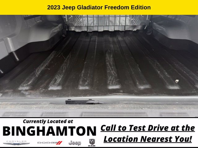 Used 2023 Jeep Gladiator Sport AWD/4WD image 12