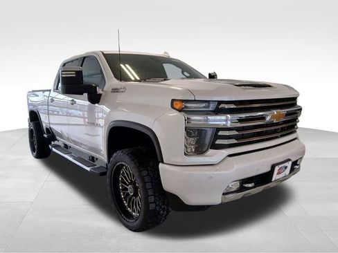 Used 2023 Chevrolet Silverado 3500 High Country w/ Technology Package image 7