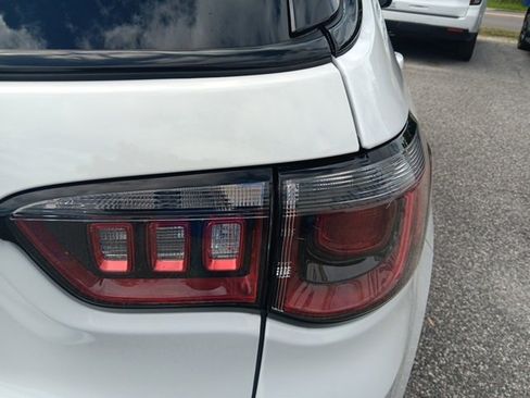 Used 2022 Jeep Compass Latitude image 13