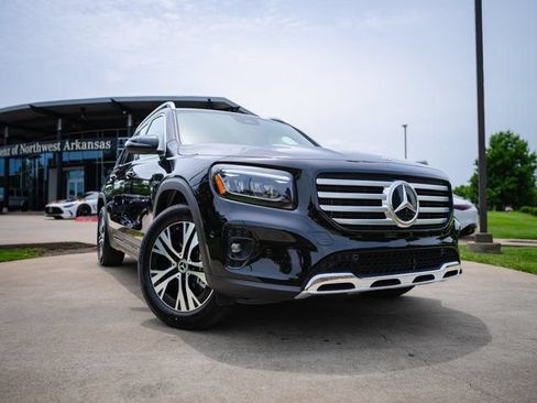 Certified 2025 Mercedes-Benz GLB 250 image 2