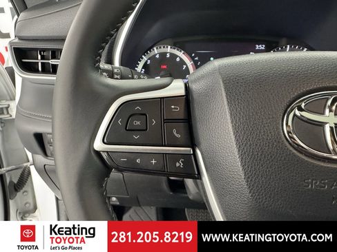 Certified 2024 Toyota Highlander XSE image 29