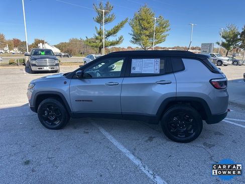 Used 2023 Jeep Compass Trailhawk image 18