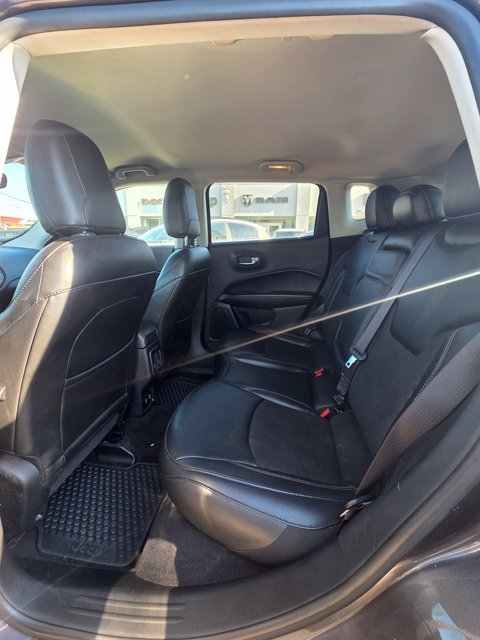 Used 2019 Jeep Compass Latitude w/ Popular Equipment Group AWD/4WD image 11