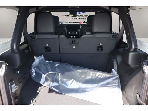 New 2026 Jeep Wrangler Unlimited Rubicon AWD/4WD image 11