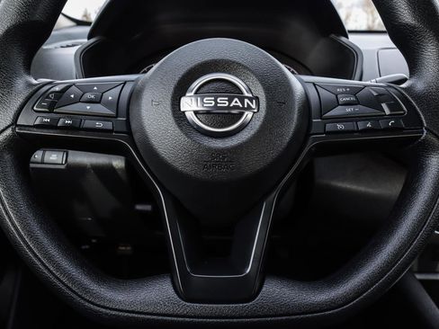 Used 2024 Nissan Altima 2.5 S image 11