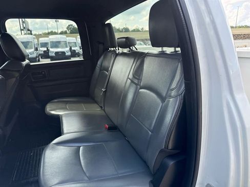 Used 2022 RAM 3500 Tradesman w/ Chrome Appearance Group AWD/4WD image 19