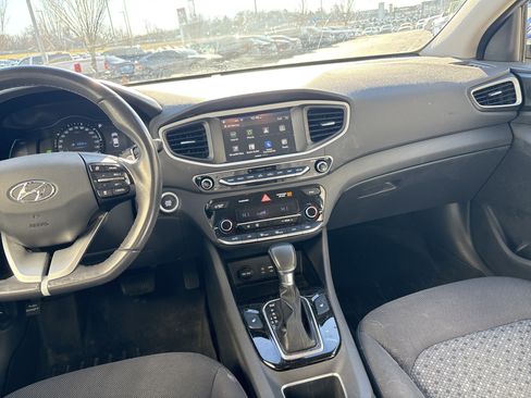 Used 2019 Hyundai Ioniq SEL image 28