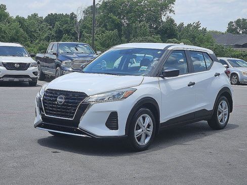 Used 2024 Nissan Kicks S FWD image 2