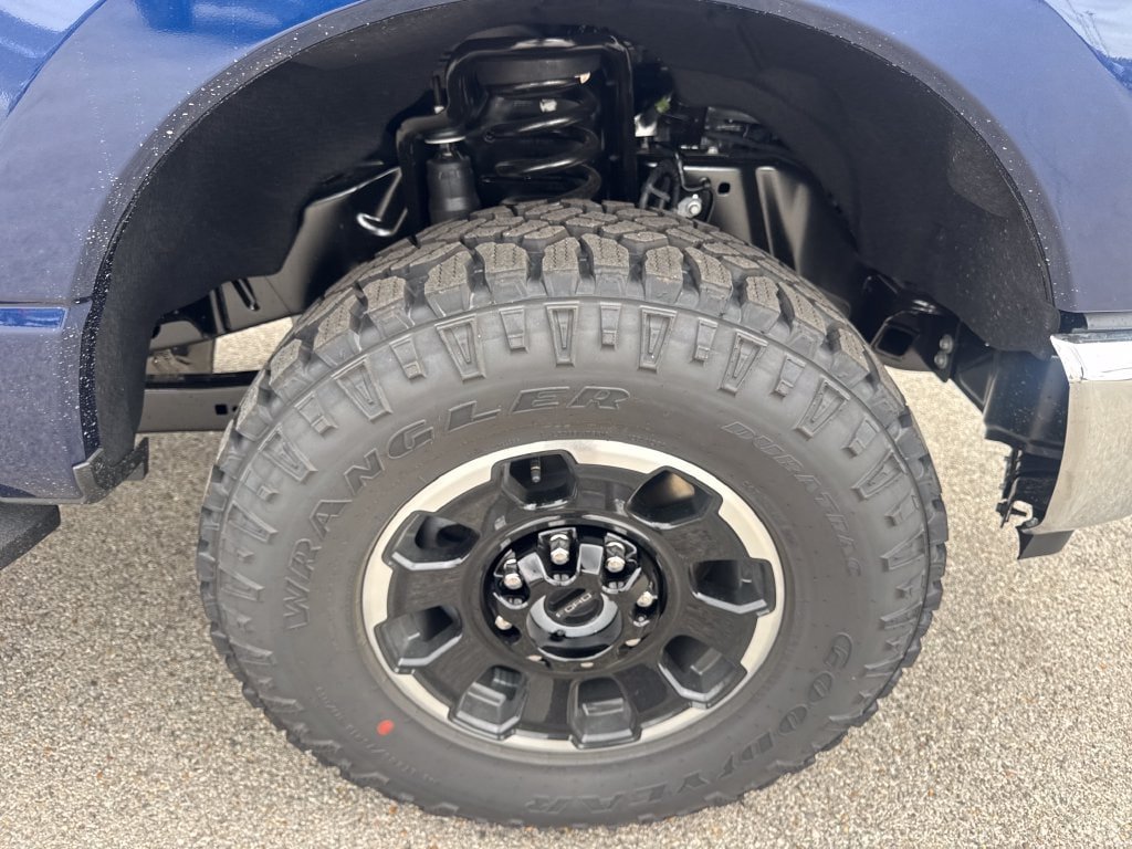 New 2027 Ford F250 XLT w/ XLT Premium Package AWD/4WD image 12