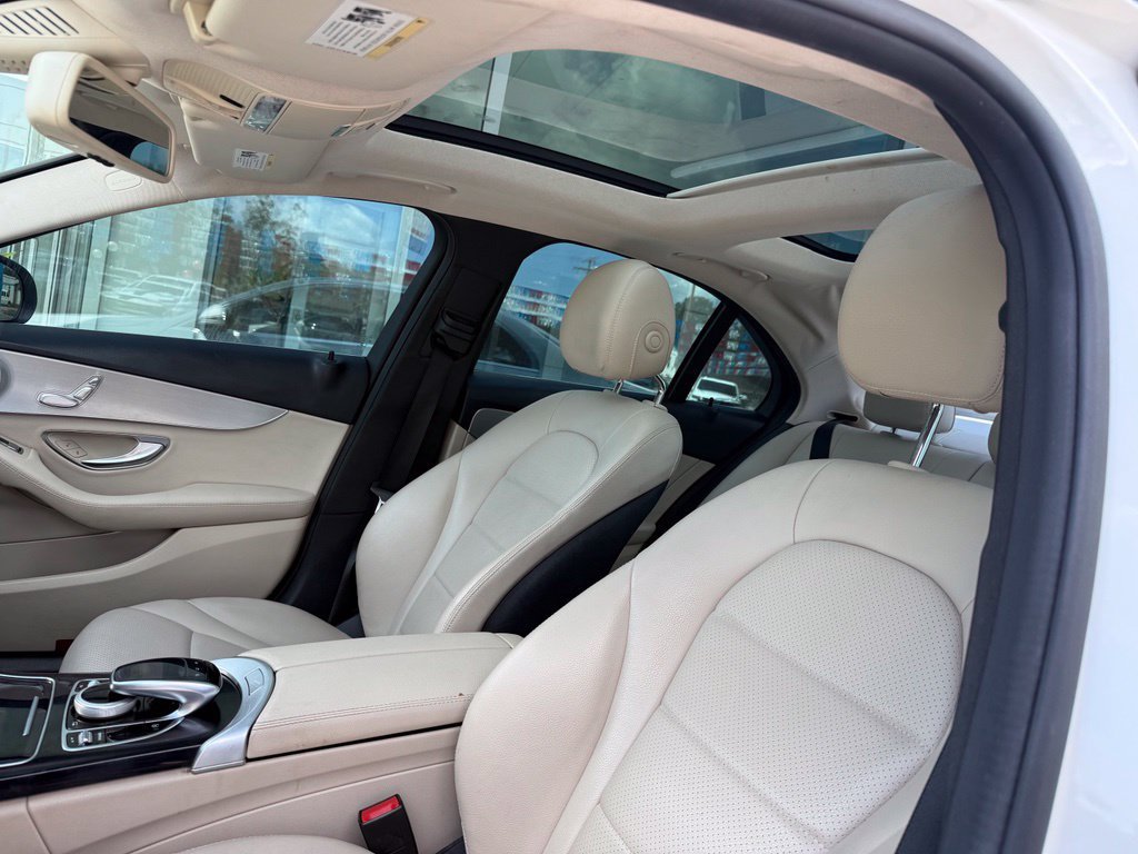 Used 2016 Mercedes-Benz C 300 Sedan image 7