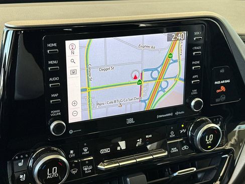Used 2020 Toyota Highlander Limited FWD image 20