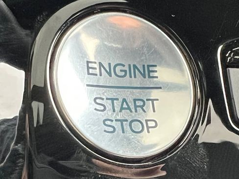 Used 2023 Ford Escape ST-Line Elite image 29