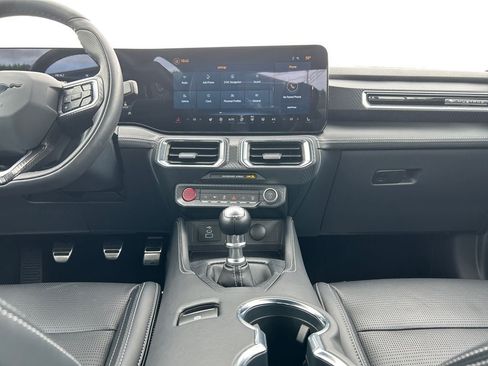 Used 2025 Ford Mustang GT Premium RWD image 12