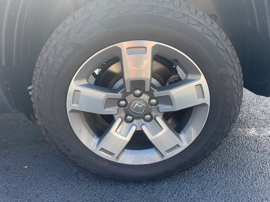 Used 2025 Honda Ridgeline RTL image 32
