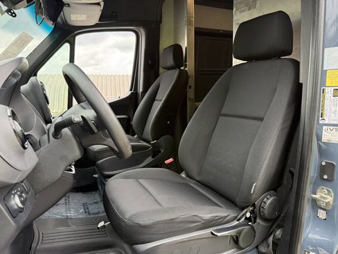 Used 2019 Mercedes-Benz Sprinter 170 image 27
