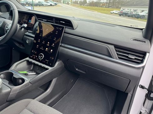 Used 2025 GMC Terrain Elevation image 47