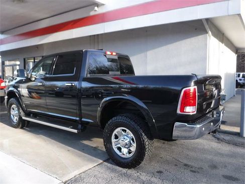 Used 2018 RAM 2500 Laramie w/ Convenience Group image 16