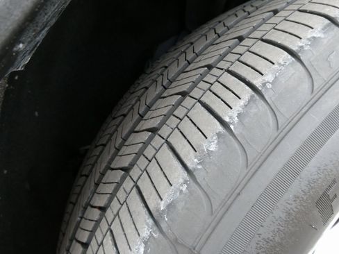 Used 2020 Ford Explorer XLT w/ Class III Trailer Tow Package image 12