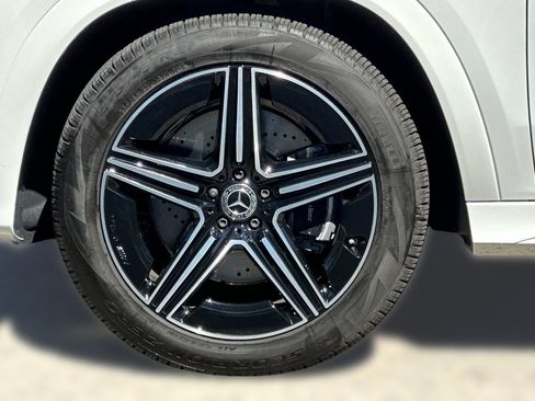 Certified 2025 Mercedes-Benz GLE 450e 4MATIC image 12